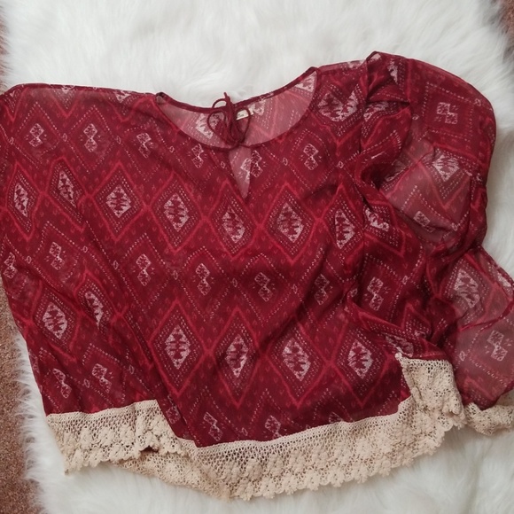 Hollister pattern burgandy and cream tunic. Size M - Picture 6 of 8